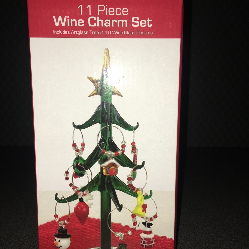 NWOT 🍷Wine Charm Set🍷